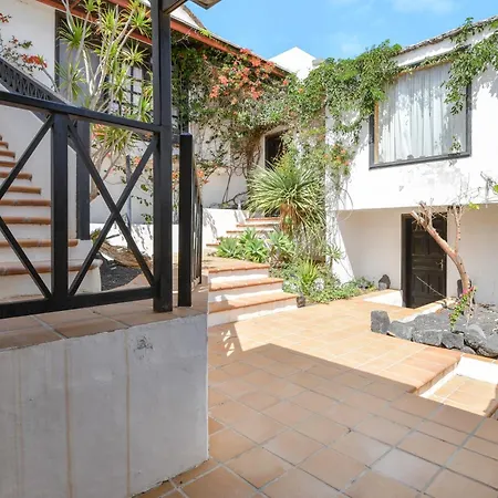 招待所 La Calerita C 4*