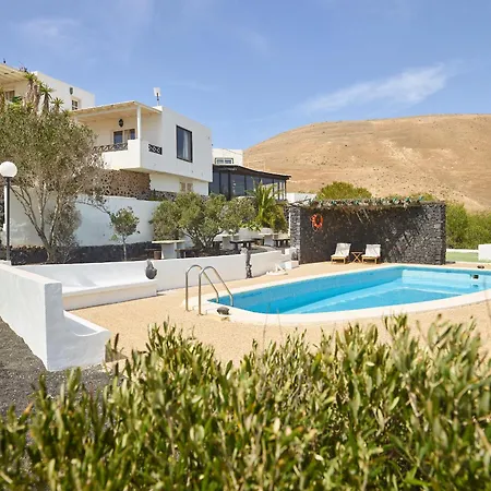 Guest house La Calerita C 4*